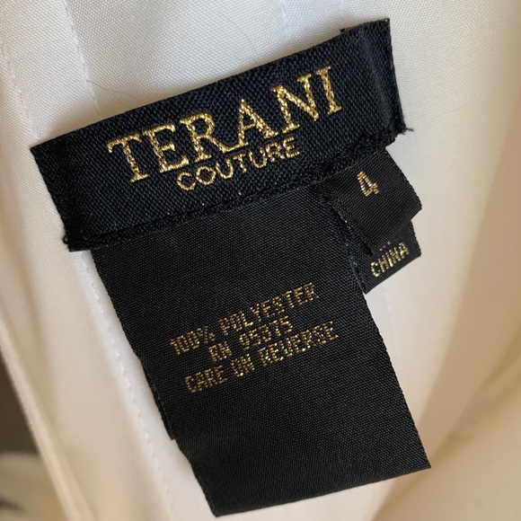Terani Couture Wedding/Engagement Dress in White - Picture 9 of 12